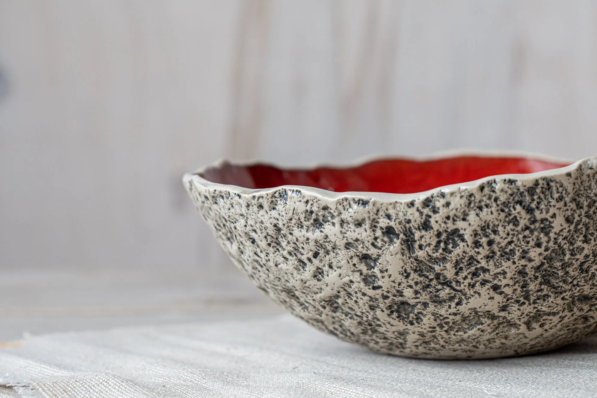 Large nesting bowl set