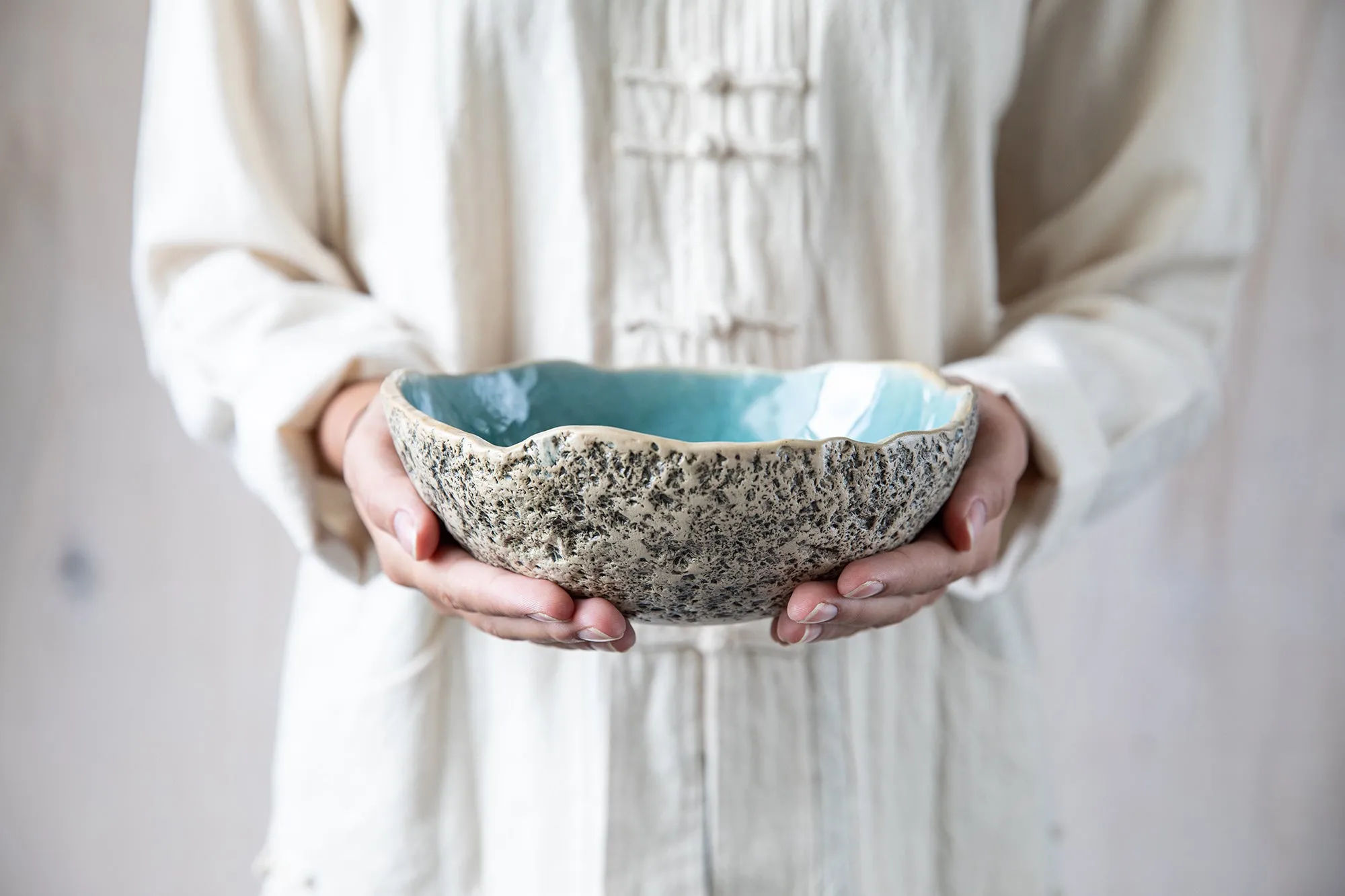 Large nesting bowl set