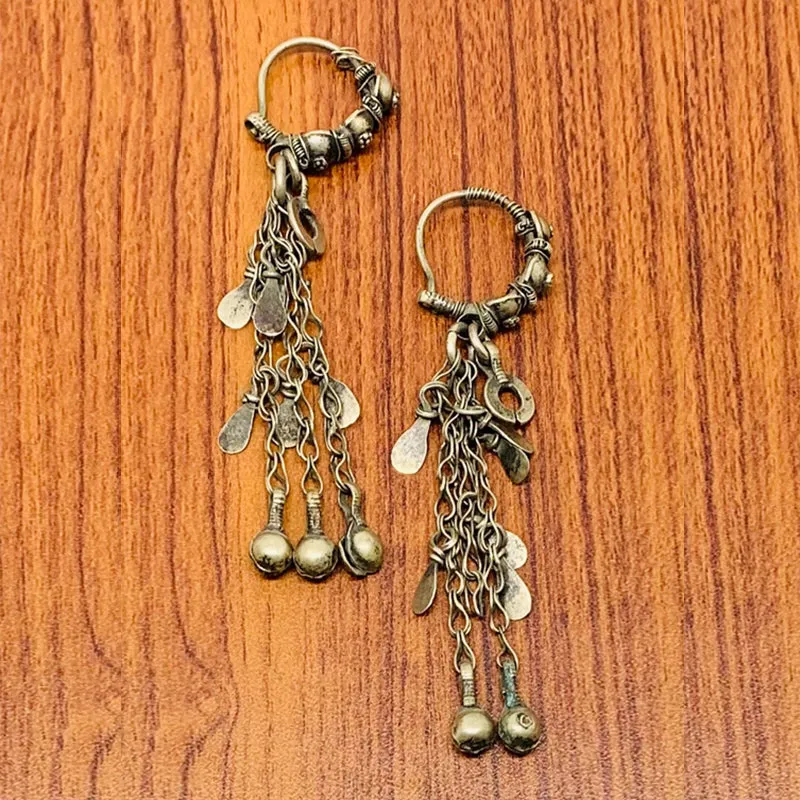 Long Dangle Boho Earrings With Dangling Tassels
