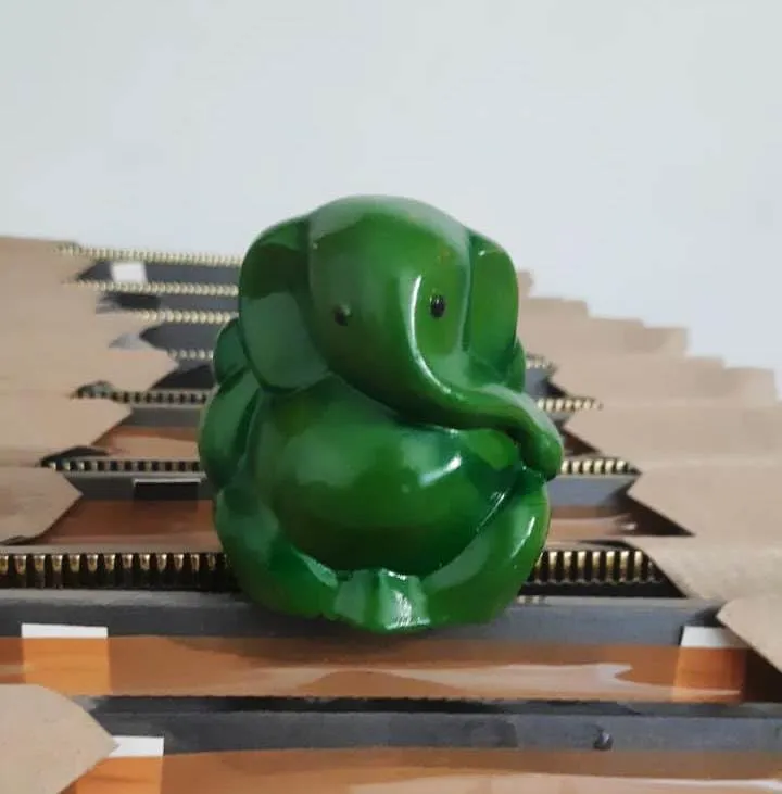 Lord Ganesha Murti Religious Hindu God Figurine Elephant God for Car Dashboard | Green (Pack of 1)