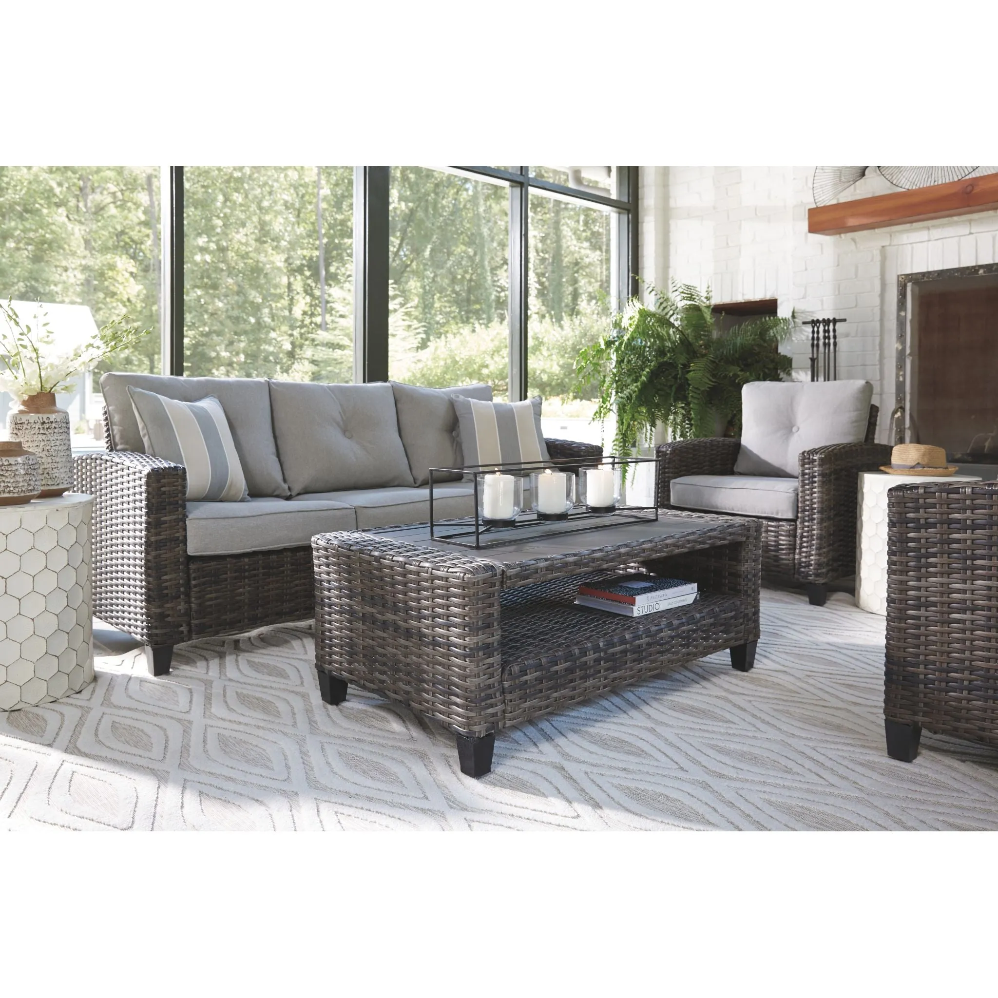 Outdoor Cloverbrooke Sofa/Chairs/Table Set (4/CN) Gray