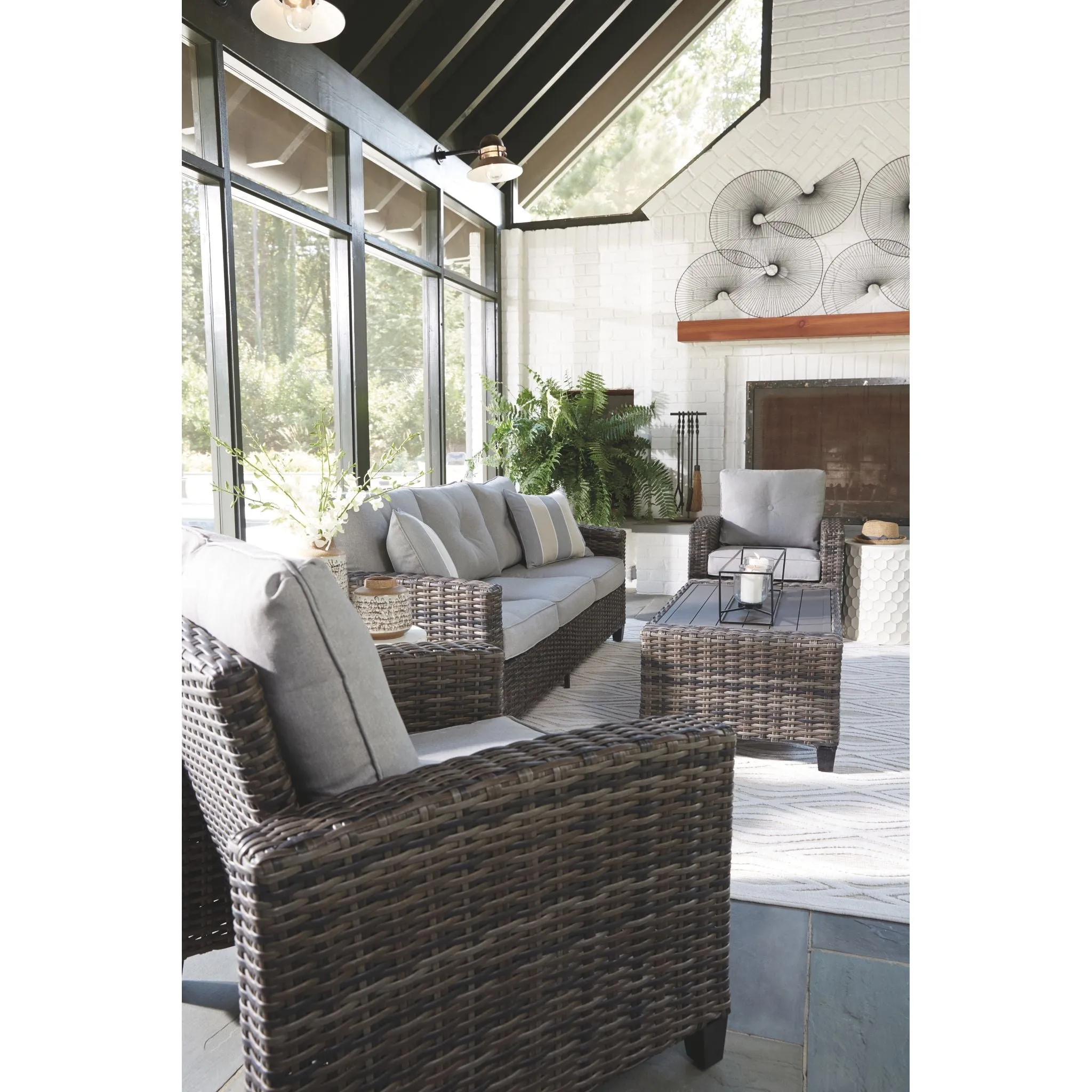 Outdoor Cloverbrooke Sofa/Chairs/Table Set (4/CN) Gray
