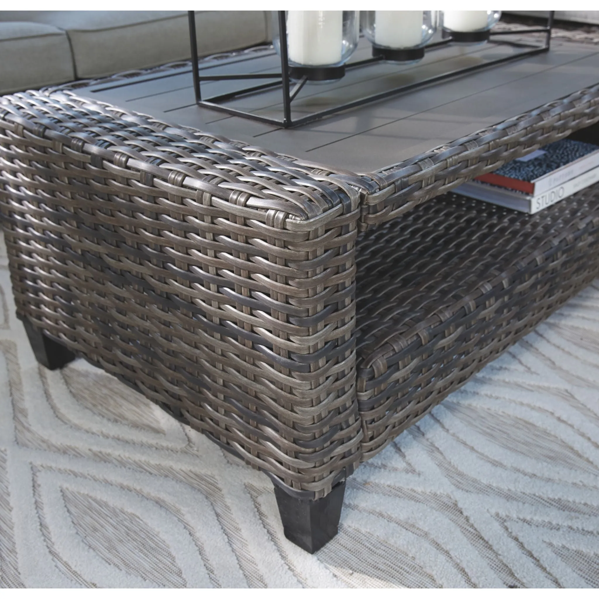 Outdoor Cloverbrooke Sofa/Chairs/Table Set (4/CN) Gray