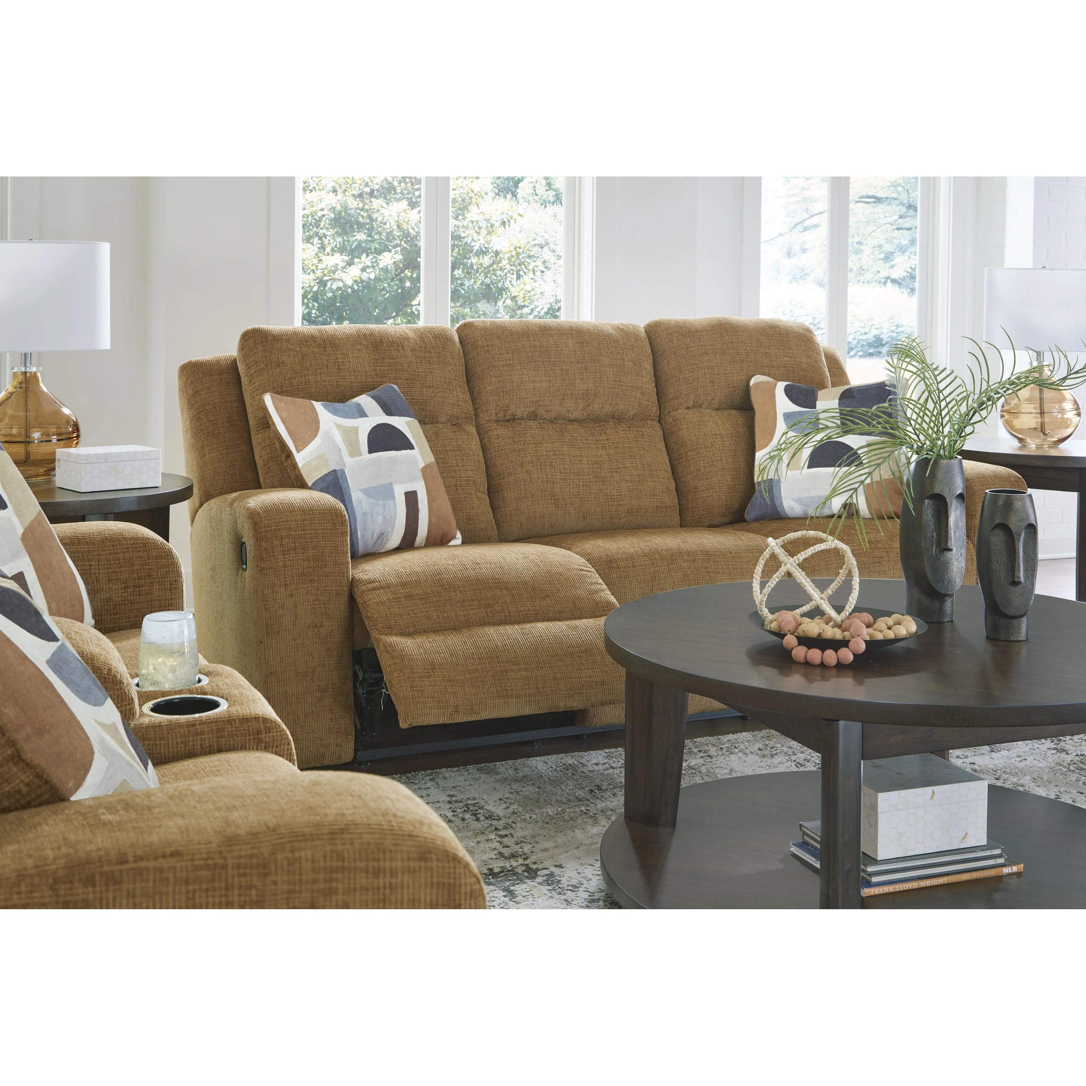Signature Design by Ashley Kanlow Reclining Fabric Sofa 3860588