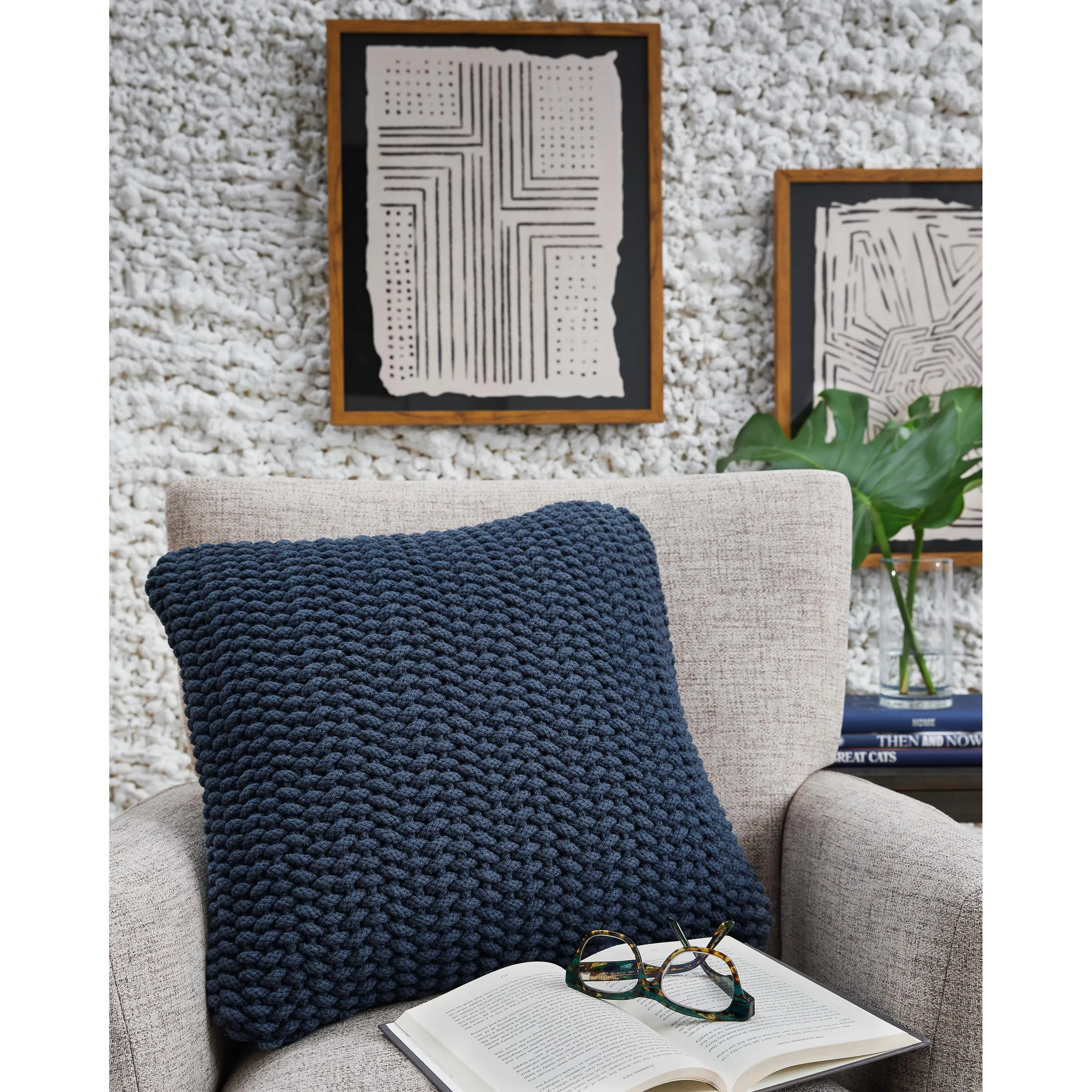 Signature Design by Ashley Renemore A1000473 Pillow